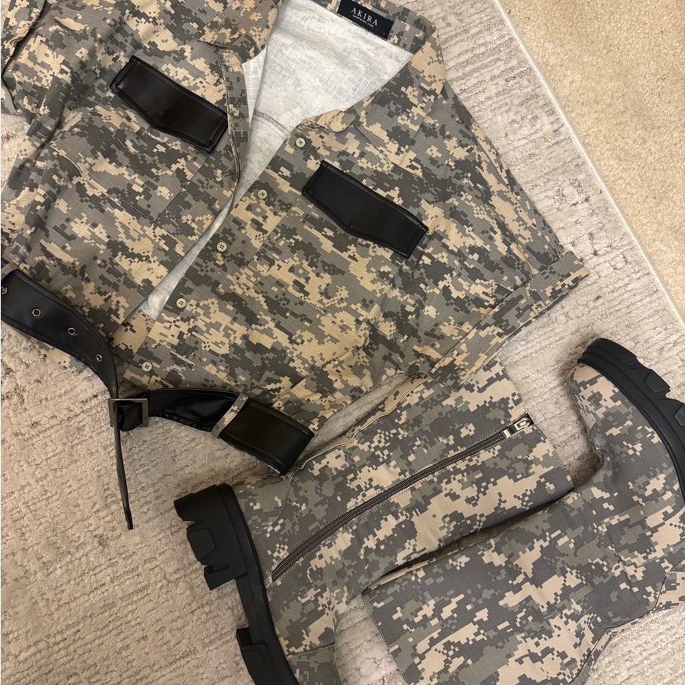 AKIRA Military Camo Jacket and Boot Set